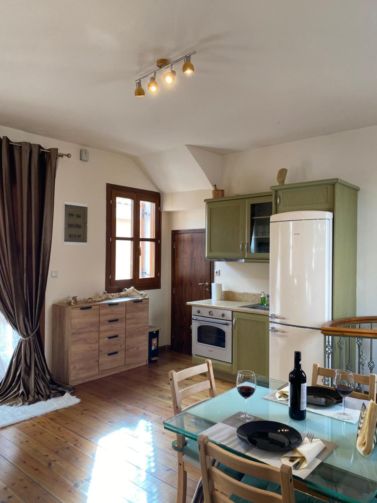 Delfi'S Cozy Maisonette Eksteriør bilde